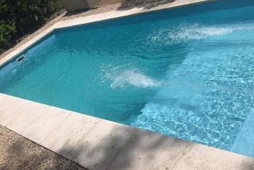 هتل Panorama Villa Gesell