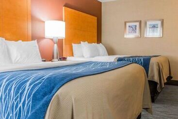 فندق Spark By Hilton Plymouth