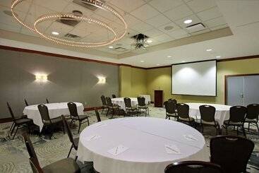 Doubletree By Hilton Hotel Newark Ohio