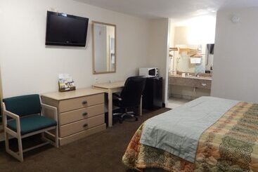 호텔 Pearsall Executive Inn