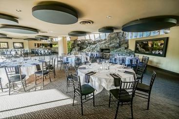 استراحتگاه Palm Springs Tennis Club