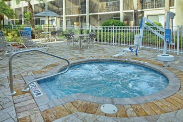 استراحتگاه Club Wyndham Orlando International