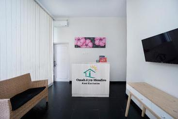 호텔 Oyo Life 2125 Omah Ayu Mendiro Syariah