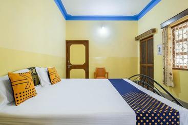 هتل Spot On Cherish Guest House