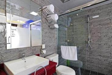 Thank Inn Plus Hotel Guizhou Guiyang Huaxi Avenue Zaojiao Well