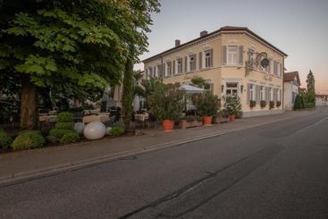 בית מלון כפרי Gasthaus Bürger Stube