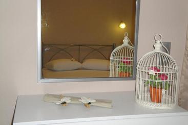 Amaryllis Studios