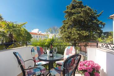 Apartments Ivona