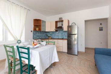 Apartments Ivona
