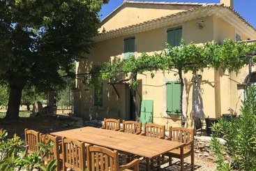 Bastide Casa Mira Au Domaine D Esclatesang, 5 Ha, Apt, Parc Du Luberon