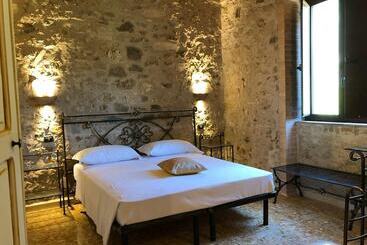 فندق ريفى Agriturismo L'impero Romano