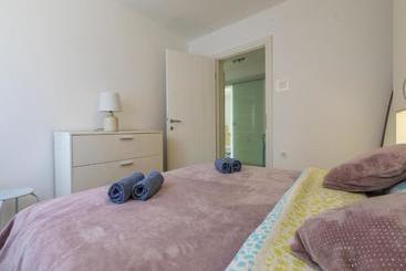Apartment Cherry 2