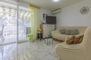 Apartment Cherry 2