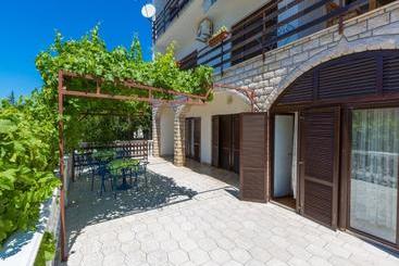 Apartments Ankica