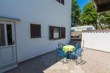 Apartments Ankica