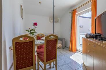 Apartments Frutis
