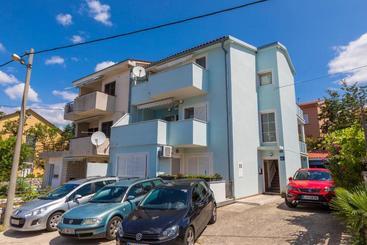 Apartments Frutis