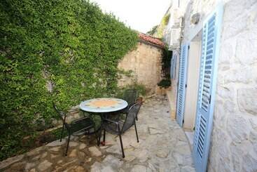 ツーリストアパートメント Apartment Nirvana