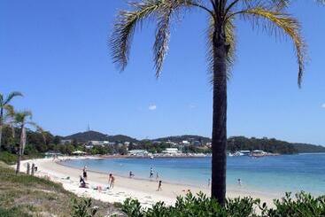 شقق خاصة سياحية Northward Unit 1 1 2 Magnus St Nelson Bay