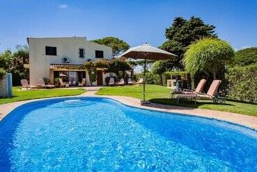 ツーリストアパートメント Villa Brisas   Vale De Lobo