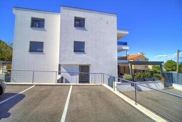 游客公寓 Apartments Nadica Deluxe