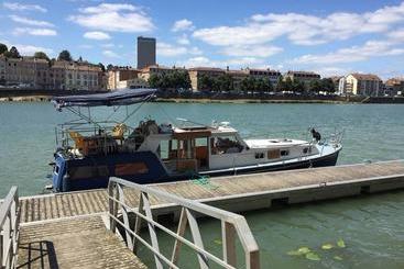 펜션 Bateau Croisière Bohème Au Calme