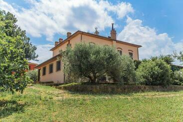 Отель Podere Il Polveroso