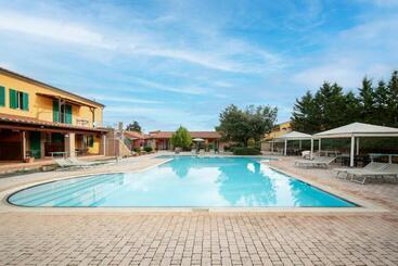 هتل Ombra Verde Residence E B&b