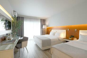 酒店 San Panteleimon