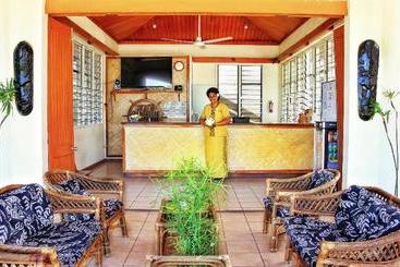 酒店 Sandalwood Lodge