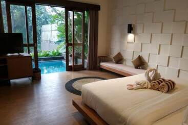 בית מלון כפרי Annupuri Villas Bali