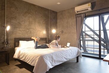 בית מלון כפרי Bed & Bike Hostel