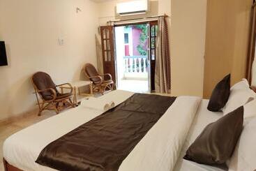 בית מלון כפרי Dom S Inn