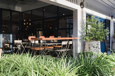 בית מלון כפרי Spinomad Hostel