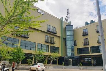 בית מלון כפרי Work Den Chiangrai