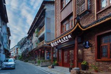 ペンション Floral · Spring Guesthouse Zhangjiajie