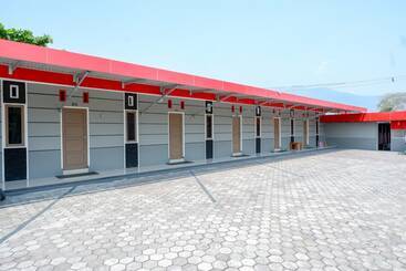 بنسيون Koolkost Near Rs Samaritan Palu