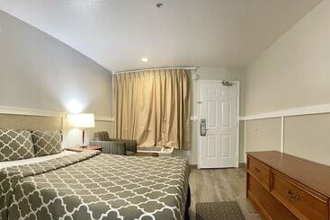 호텔 Americas Inn And Suite