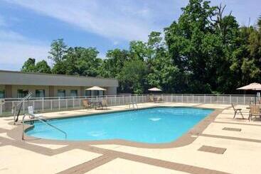 ホテル Comfort Inn Monticello Charlottesville