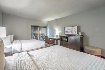 District 3 Hotel, Ascend Hotel Collection