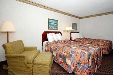 فندق Econo Lodge Chicopee