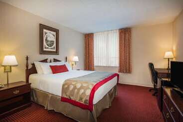 ホテル Ramada By Wyndham Ligonier