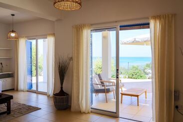 آپارتمانهای توریستها Phaedrus Living: Seaside Luxury Villa Anafi