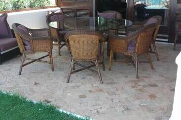 آپارتمان‌های توریست‌ها Villa Mbr