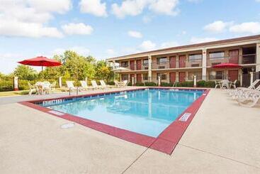 فندق Days Inn By Wyndham Adairsville