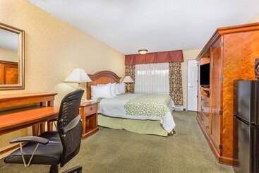 فندق Days Inn By Wyndham Klamath Falls