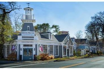 فندق Inn On The Square