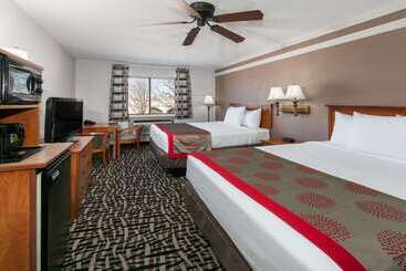 فندق Ramada By Wyndham Oklahoma City Airport North