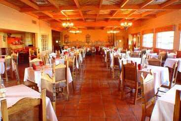 فندق Rancho De Los Caballeros