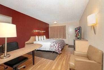 هتل Red Roof Inn Detroit Metro Airport  Taylor